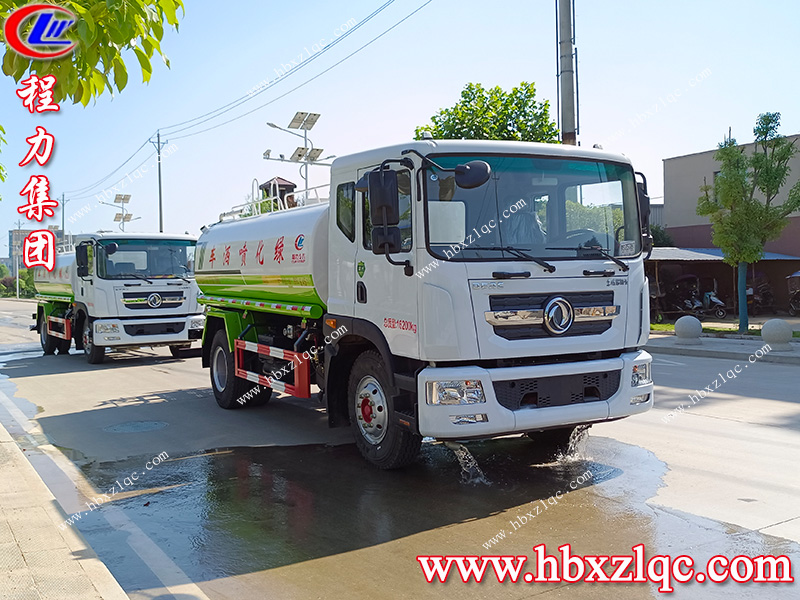 程力集團東風(fēng)D9灑水車發(fā)車前往內(nèi)蒙古通遼市，為內(nèi)蒙抗旱救災(zāi)盡一份力！